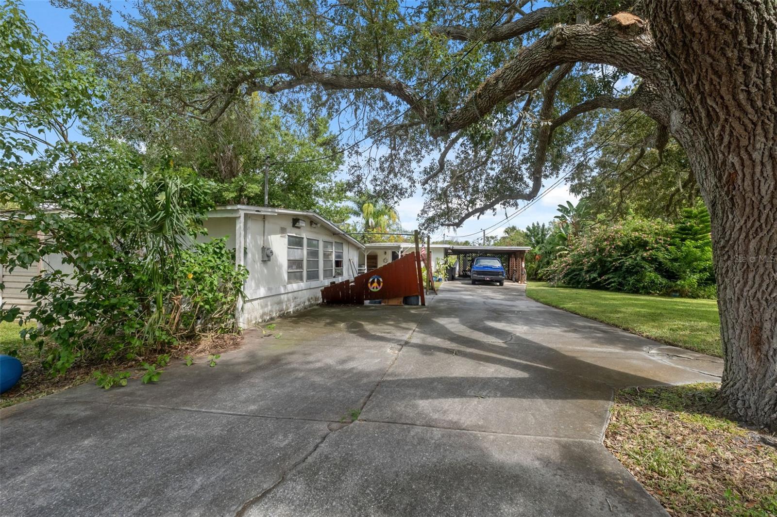 5853 MARIPOSA DR, HOLIDAY, FL, 34690