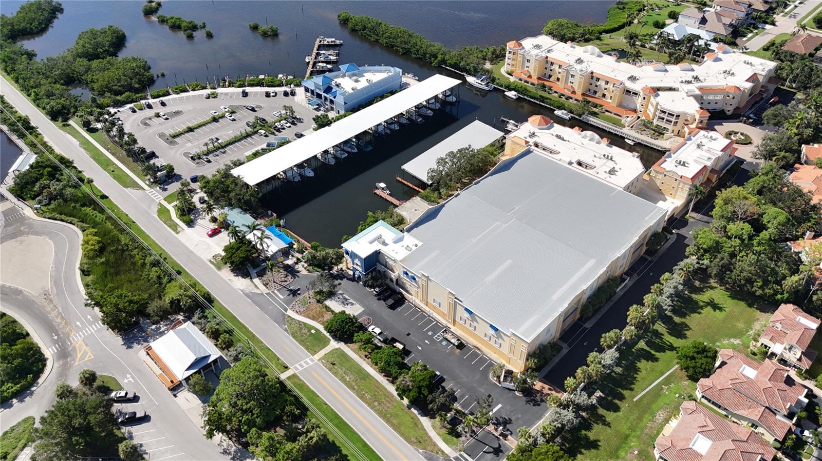 480 BLACKBURN POINT RD #4, OSPREY, FL, 34229