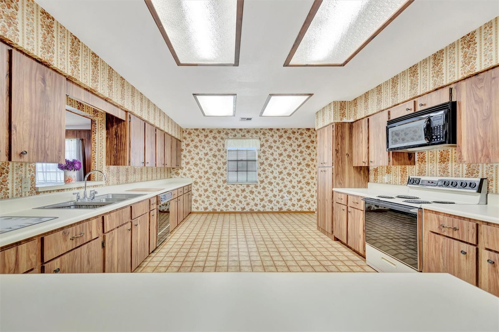 7015 SPEARS RD, PLANT CITY, FL, 33567