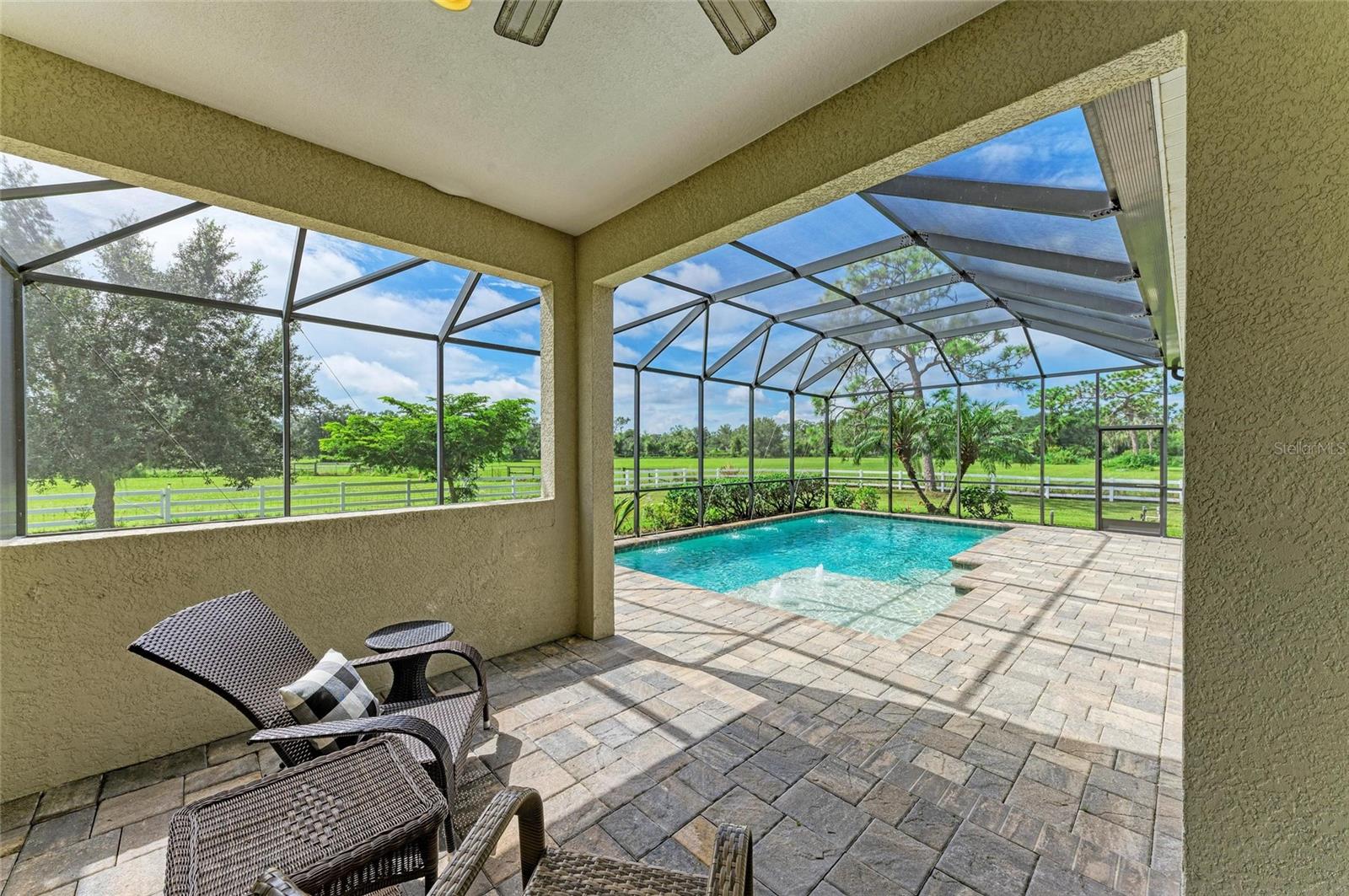 A4664784 Property Photo