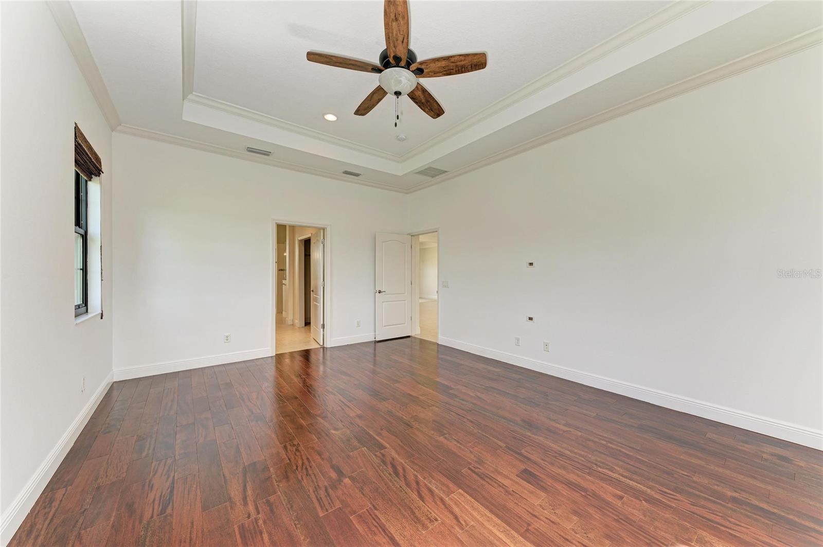 A4664784 Property Photo