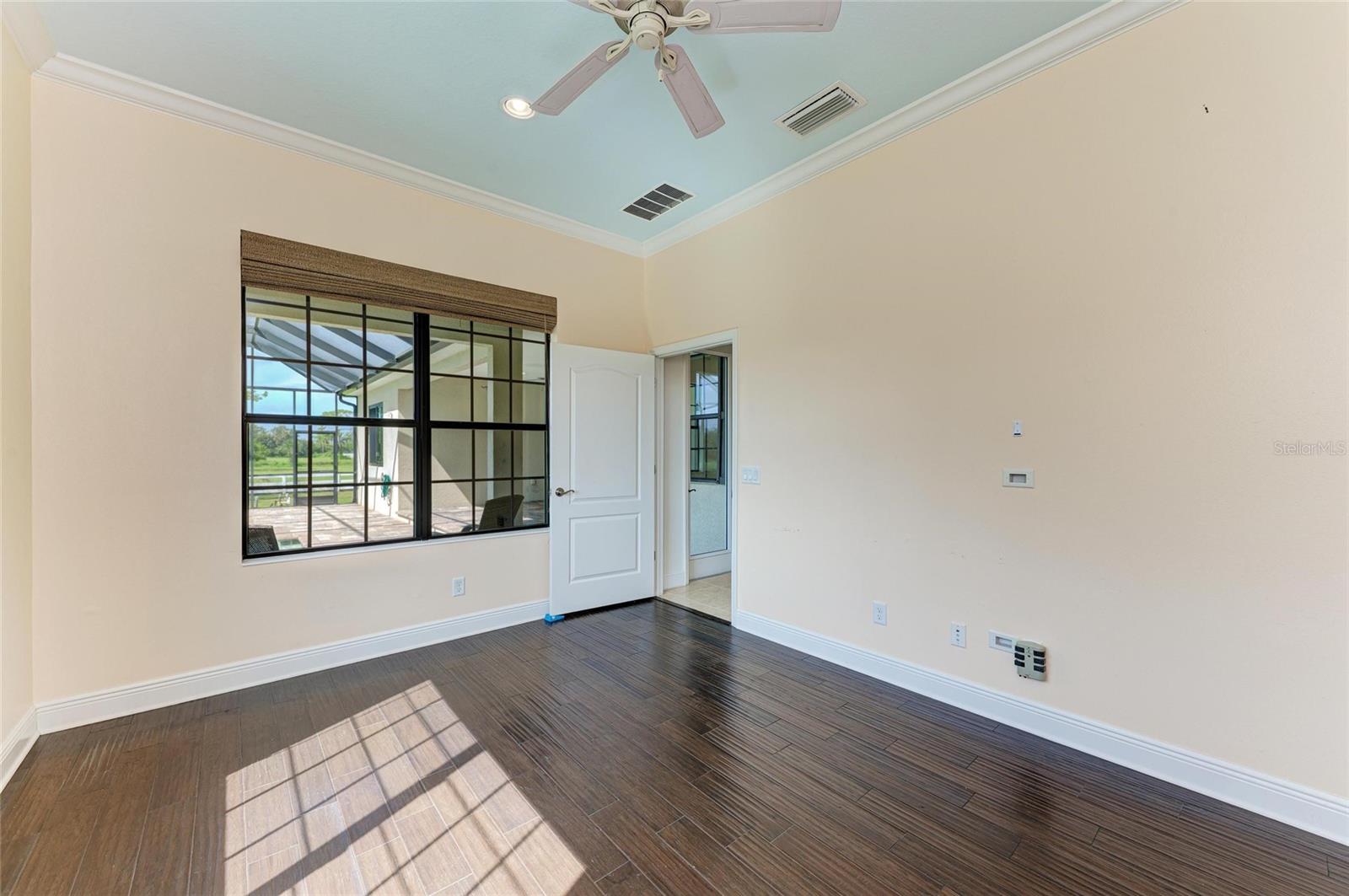 A4664784 Property Photo