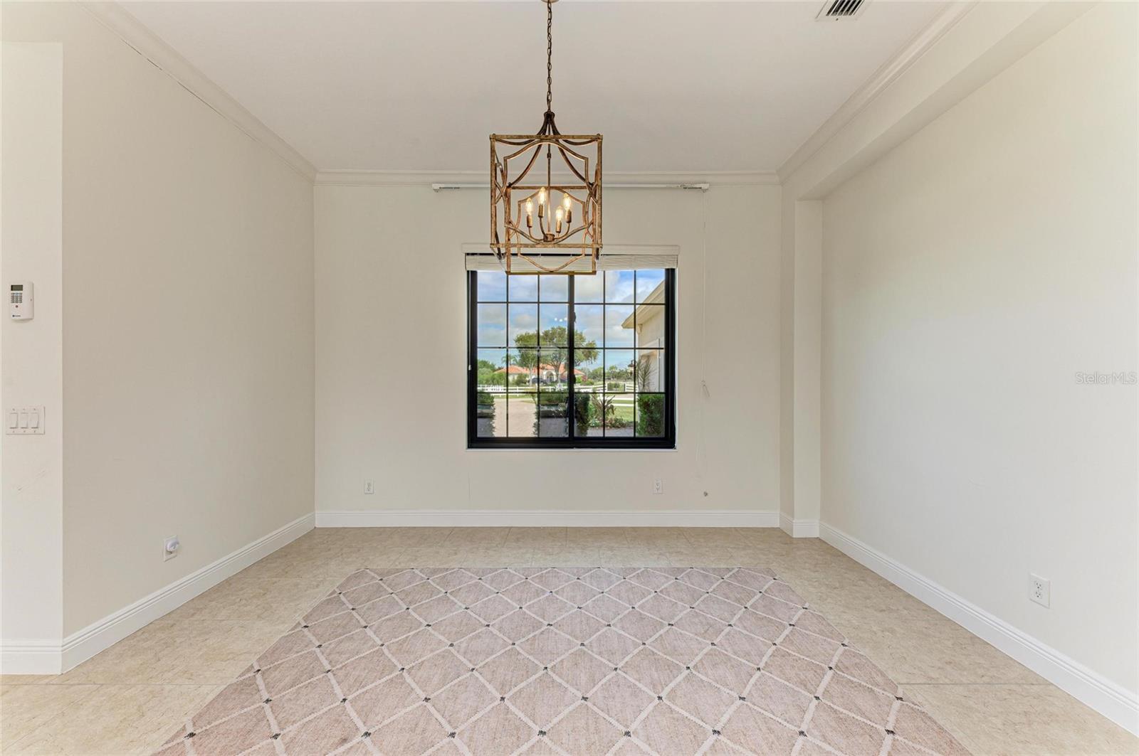 A4664784 Property Photo