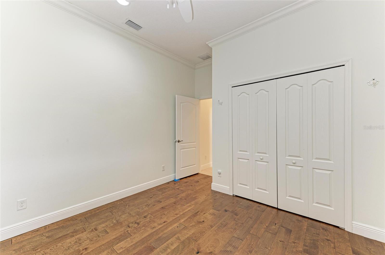 A4664784 Property Photo