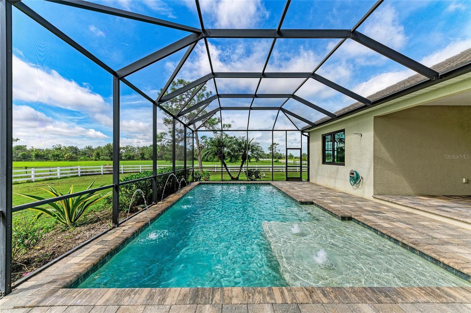 A4664784 Property Photo