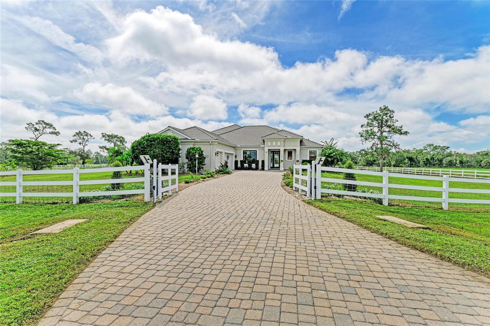 A4664784 Property Photo