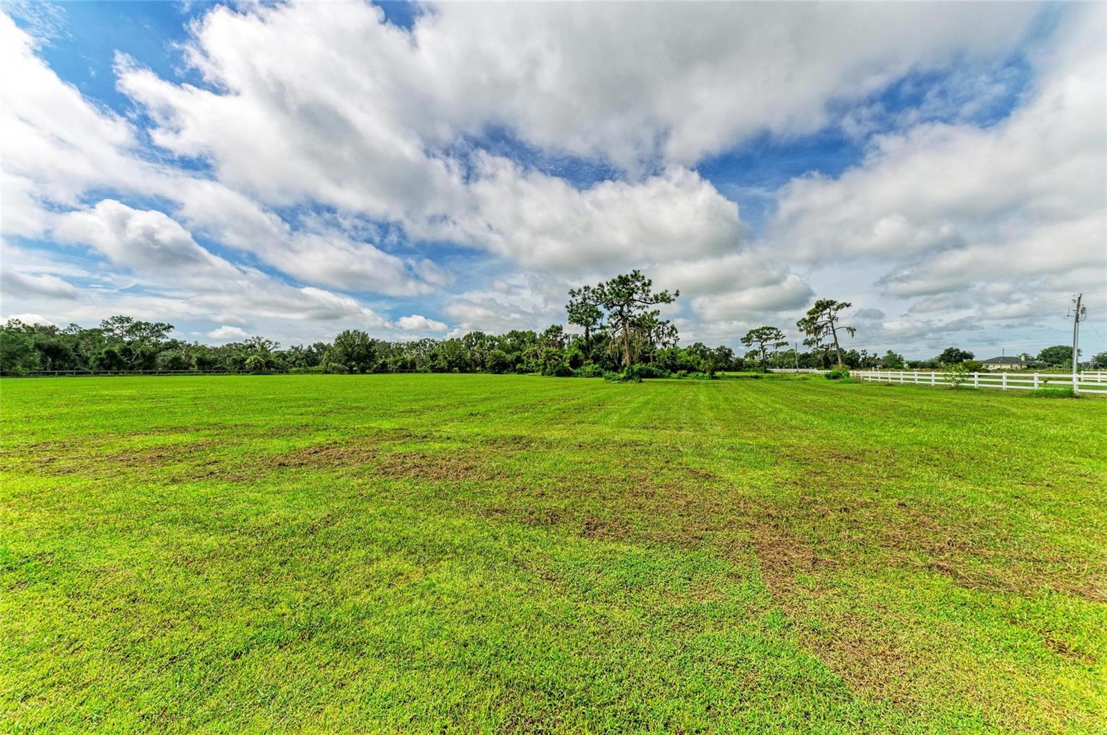 A4664784 Property Photo
