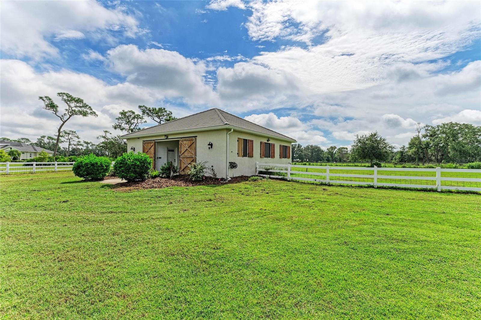 A4664784 Property Photo