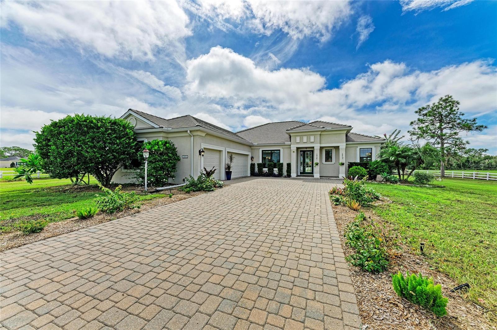 A4664784 Property Photo