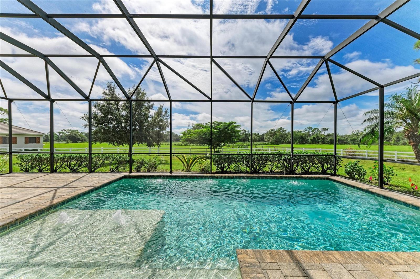 A4664784 Property Photo
