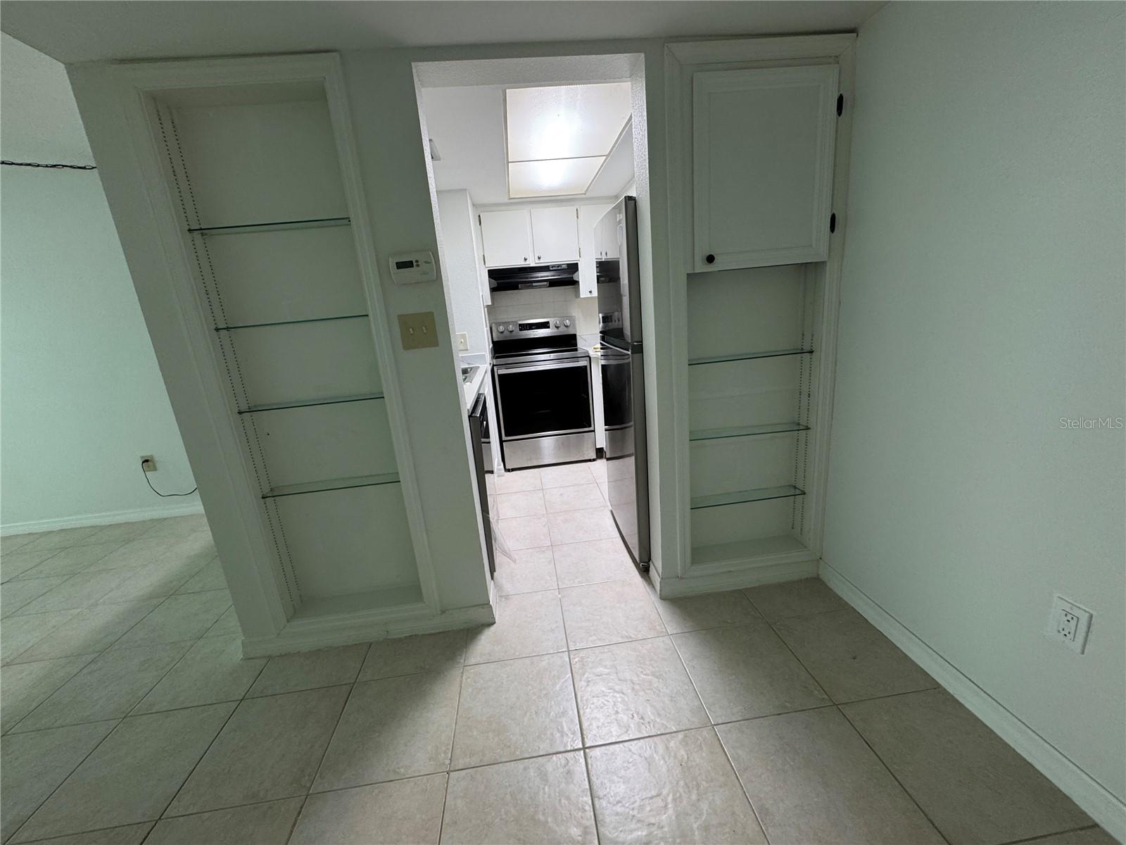 W7878902 Property Photo