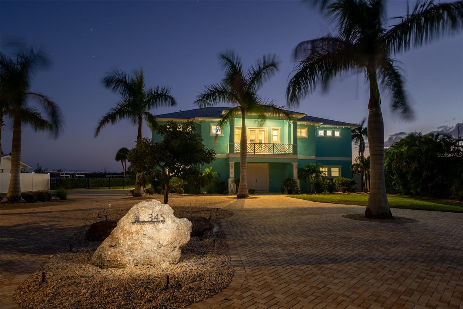 D6143762 Property Photo