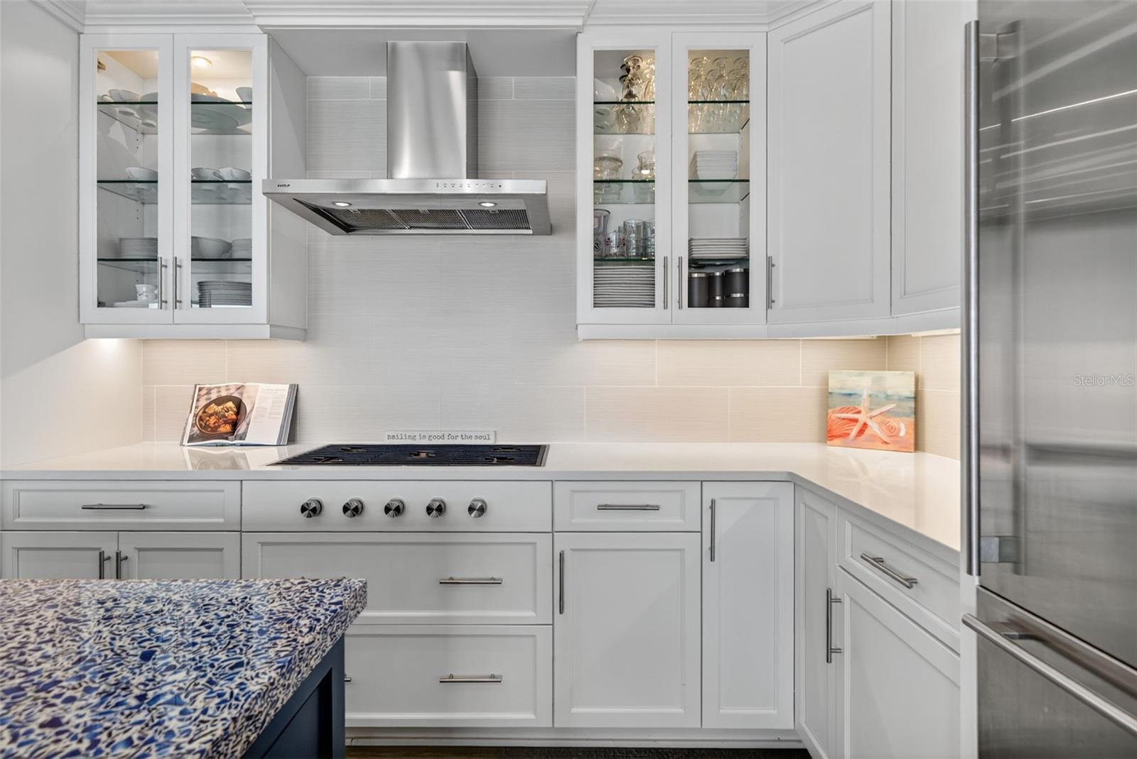 D6143762 Property Photo