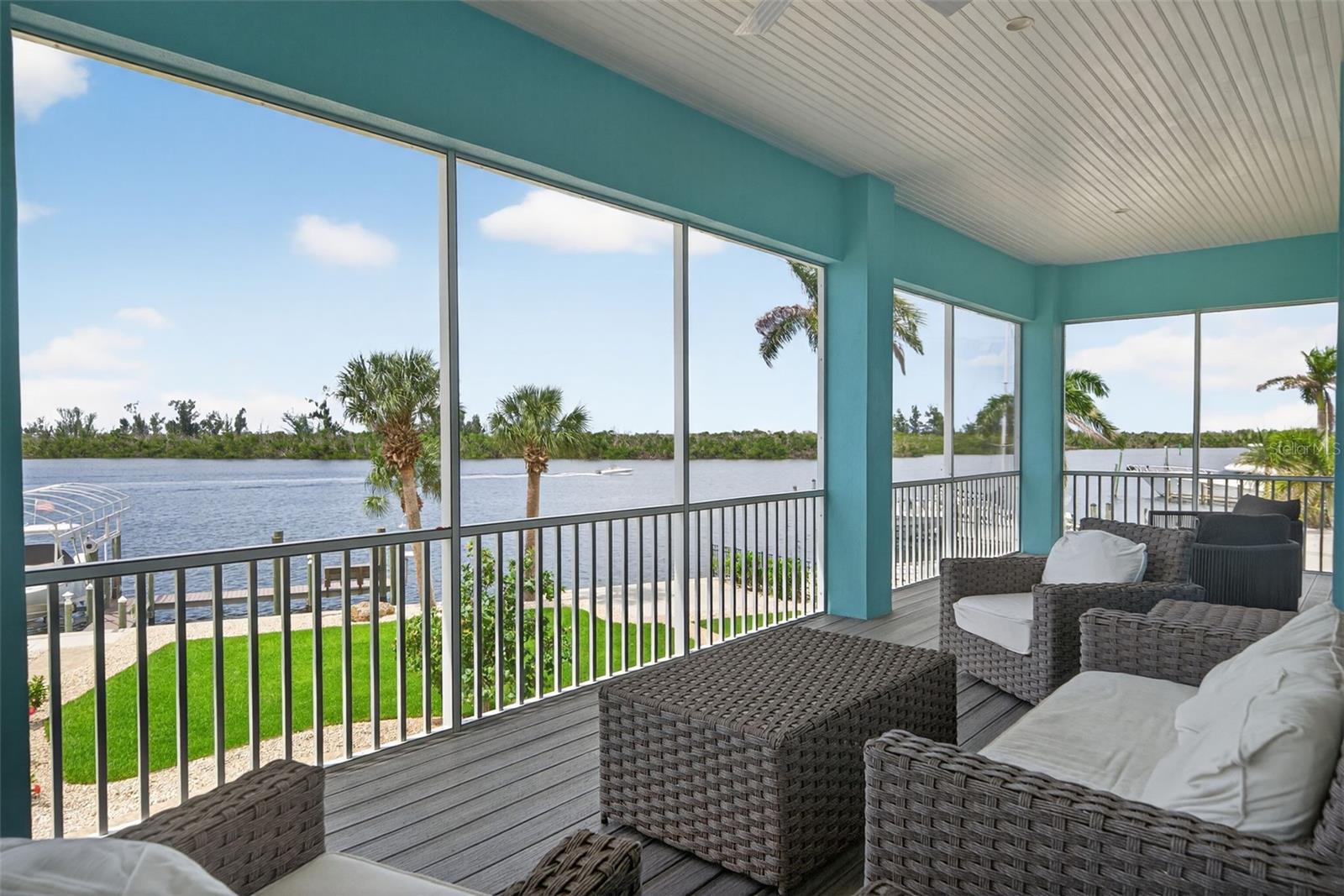 D6143762 Property Photo