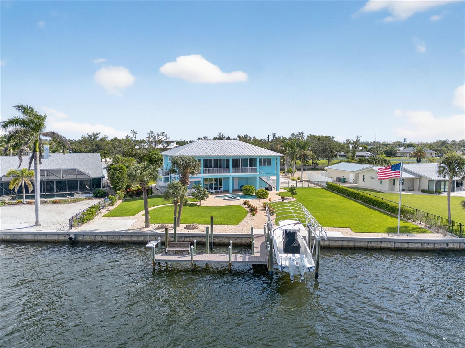 D6143762 Property Photo