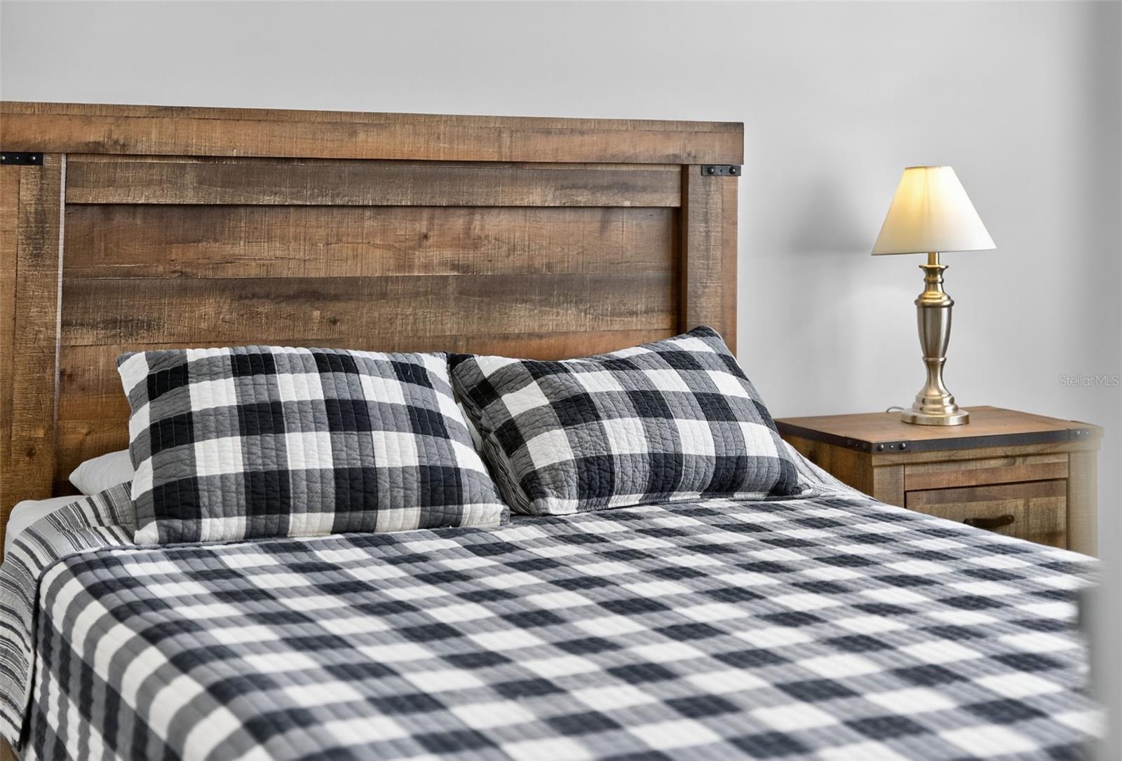 D6143762 Property Photo