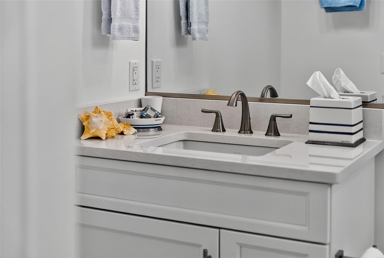 D6143762 Property Photo