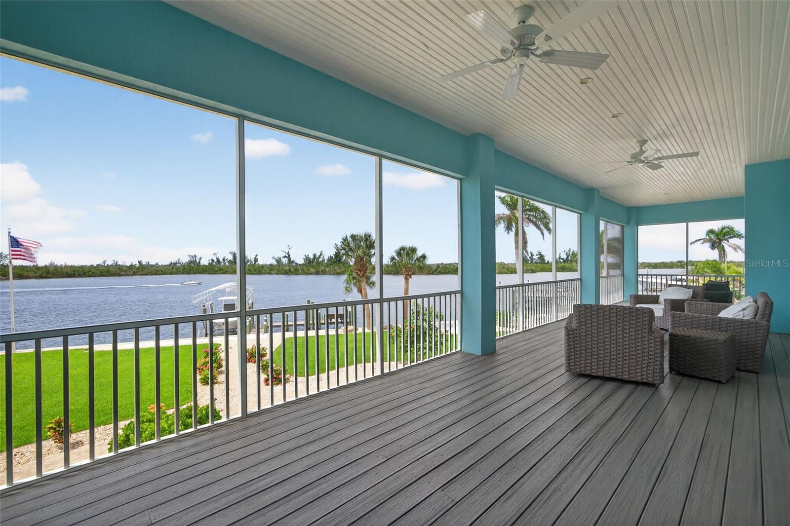 D6143762 Property Photo