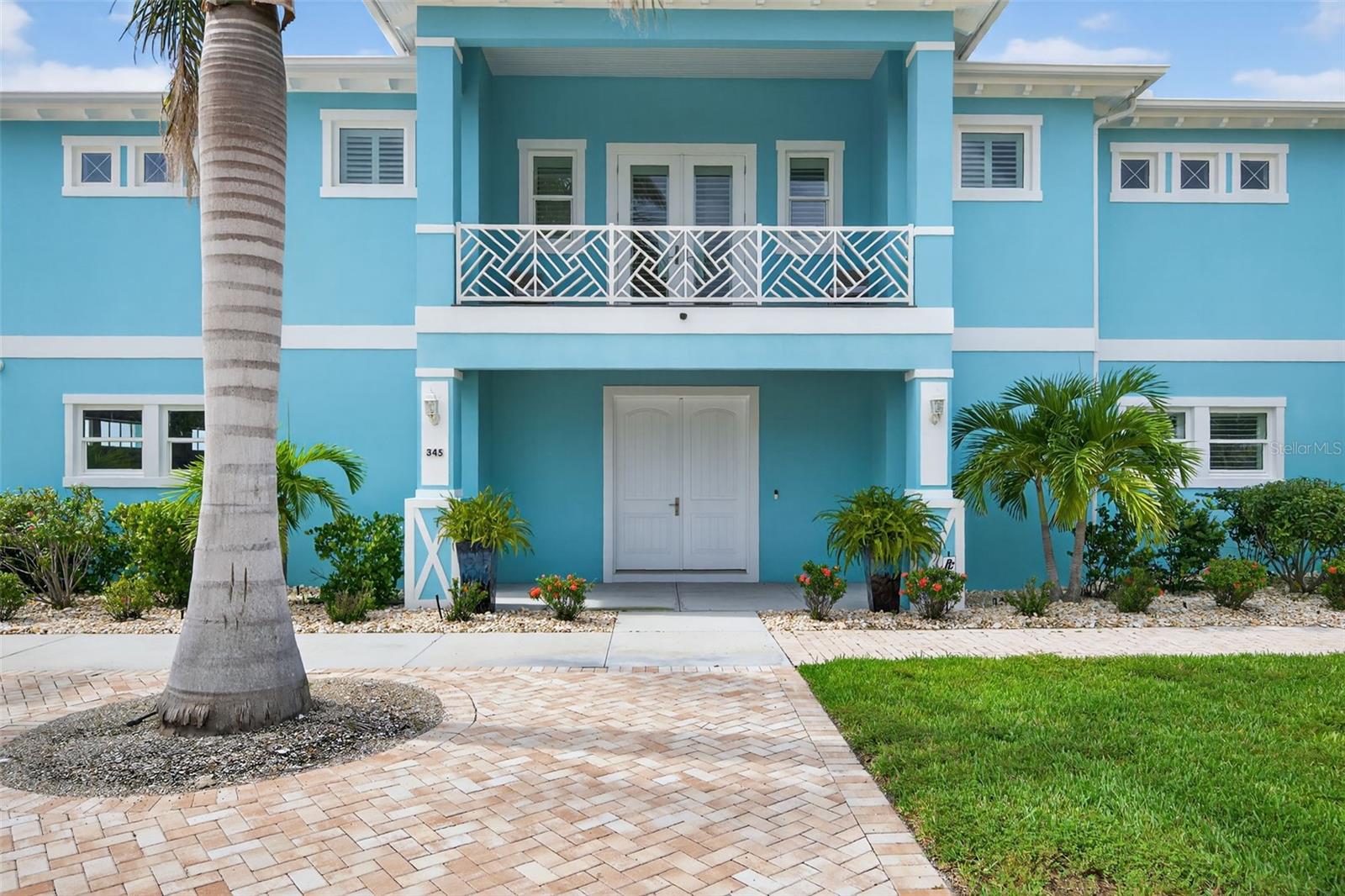 D6143762 Property Photo