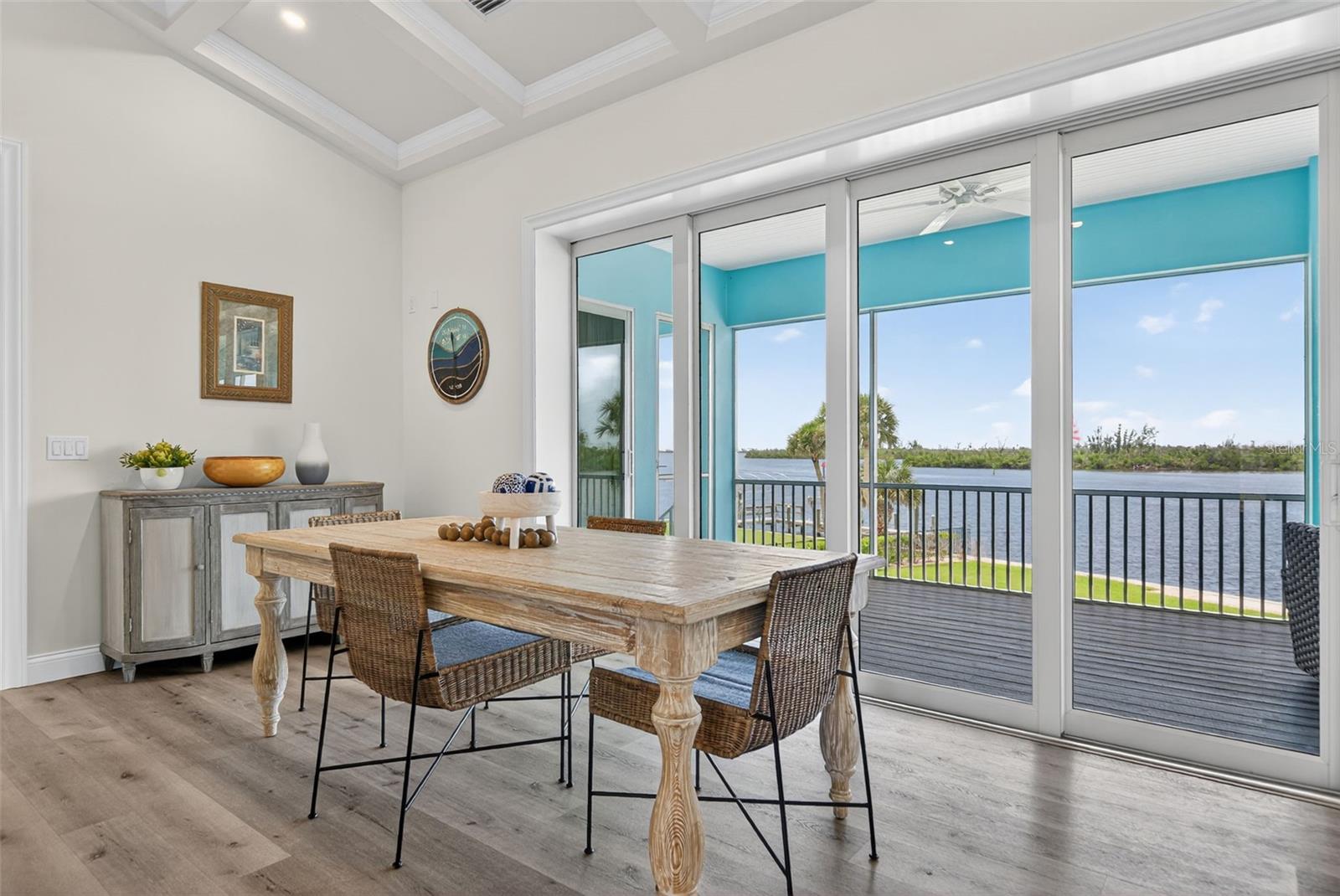 D6143762 Property Photo