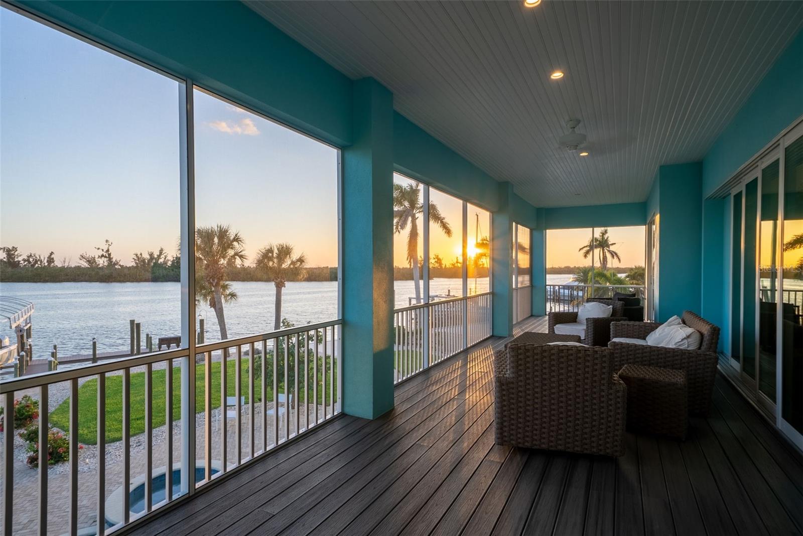 D6143762 Property Photo