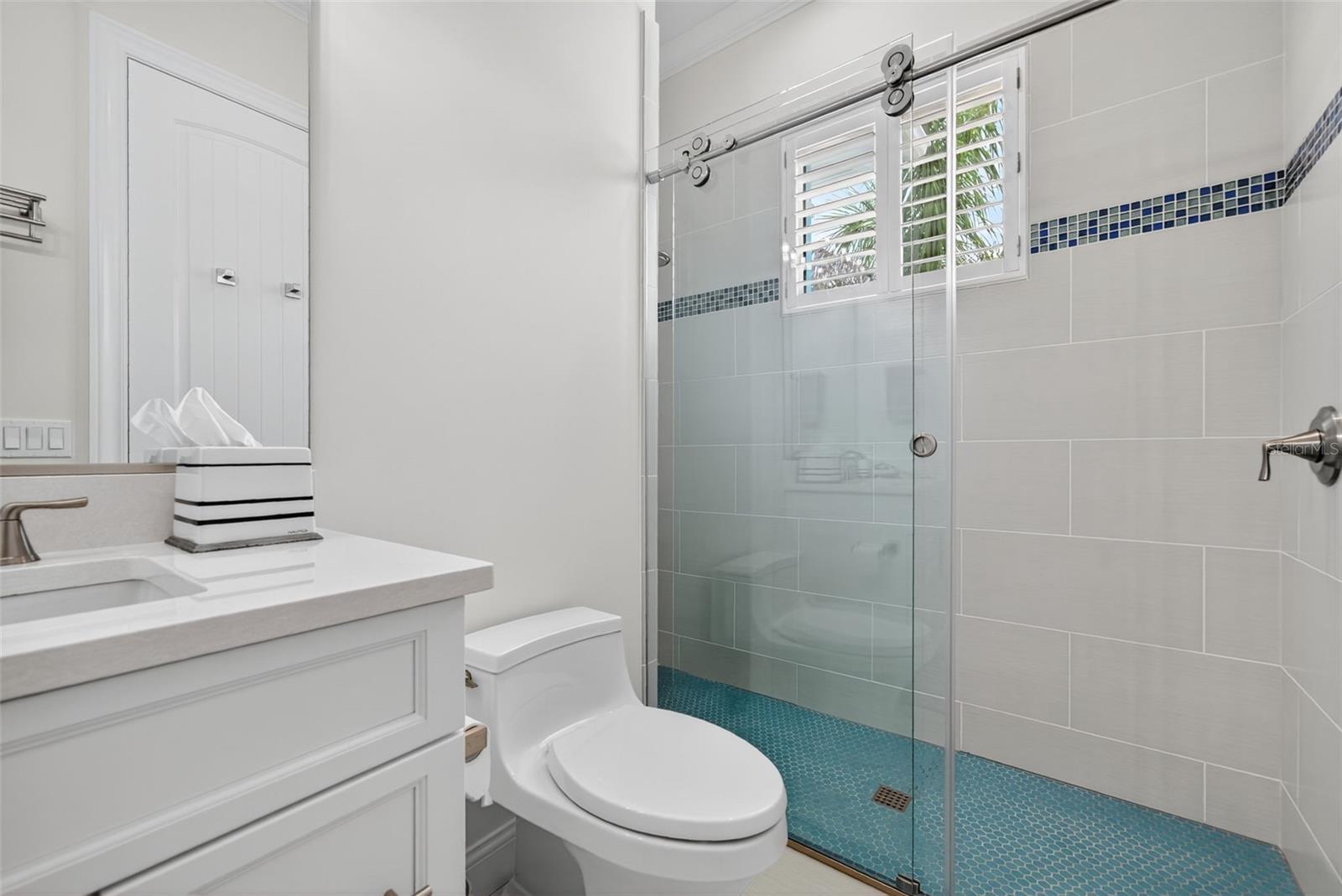 D6143762 Property Photo