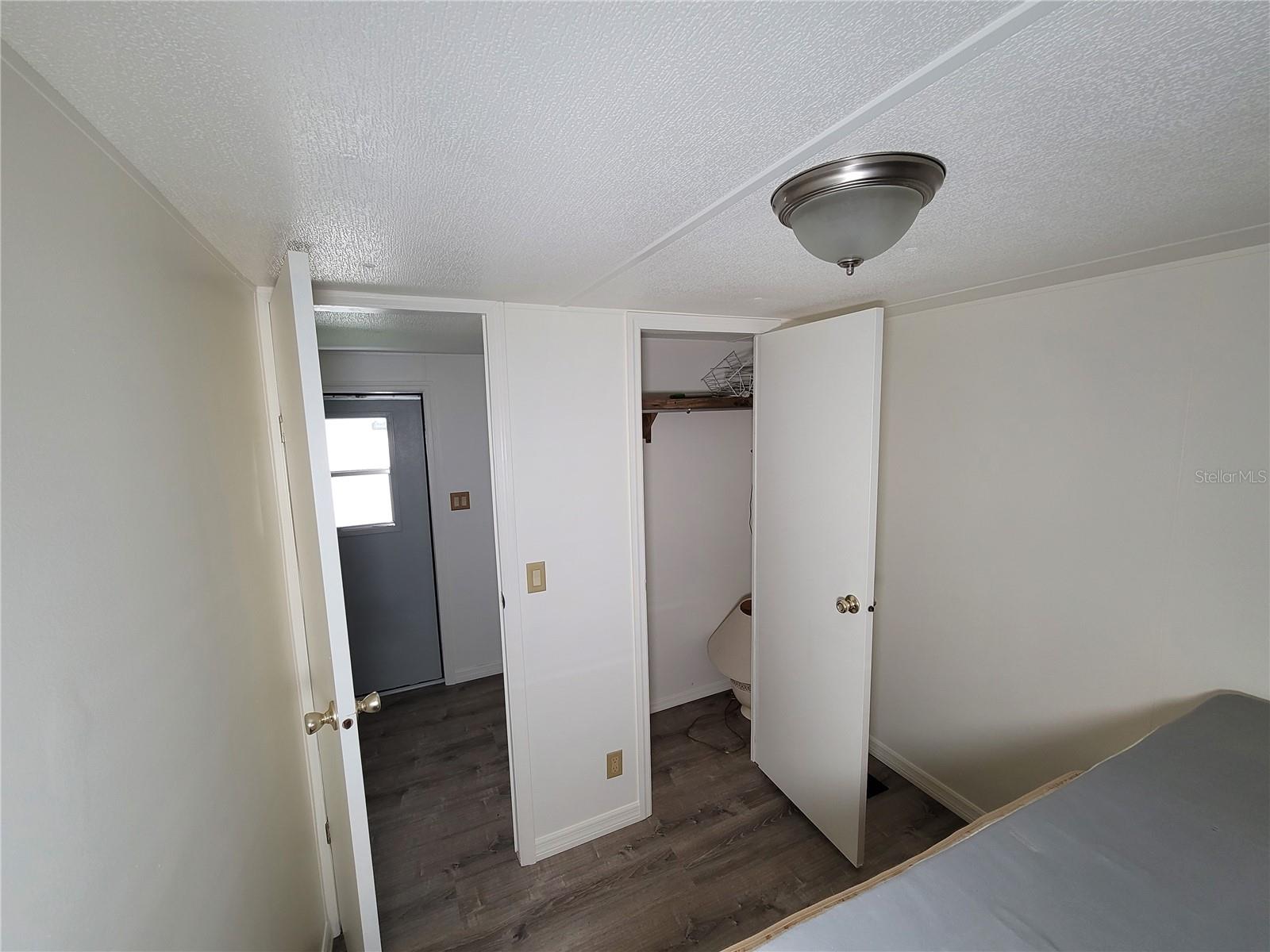 TB8426671 Property Photo