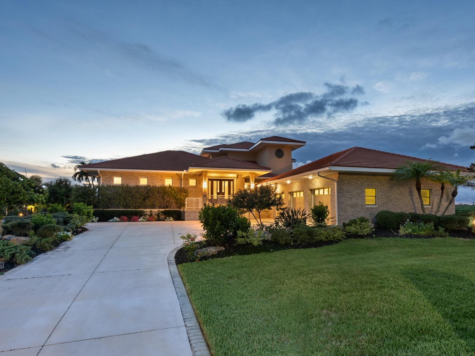 A4664806 Property Photo