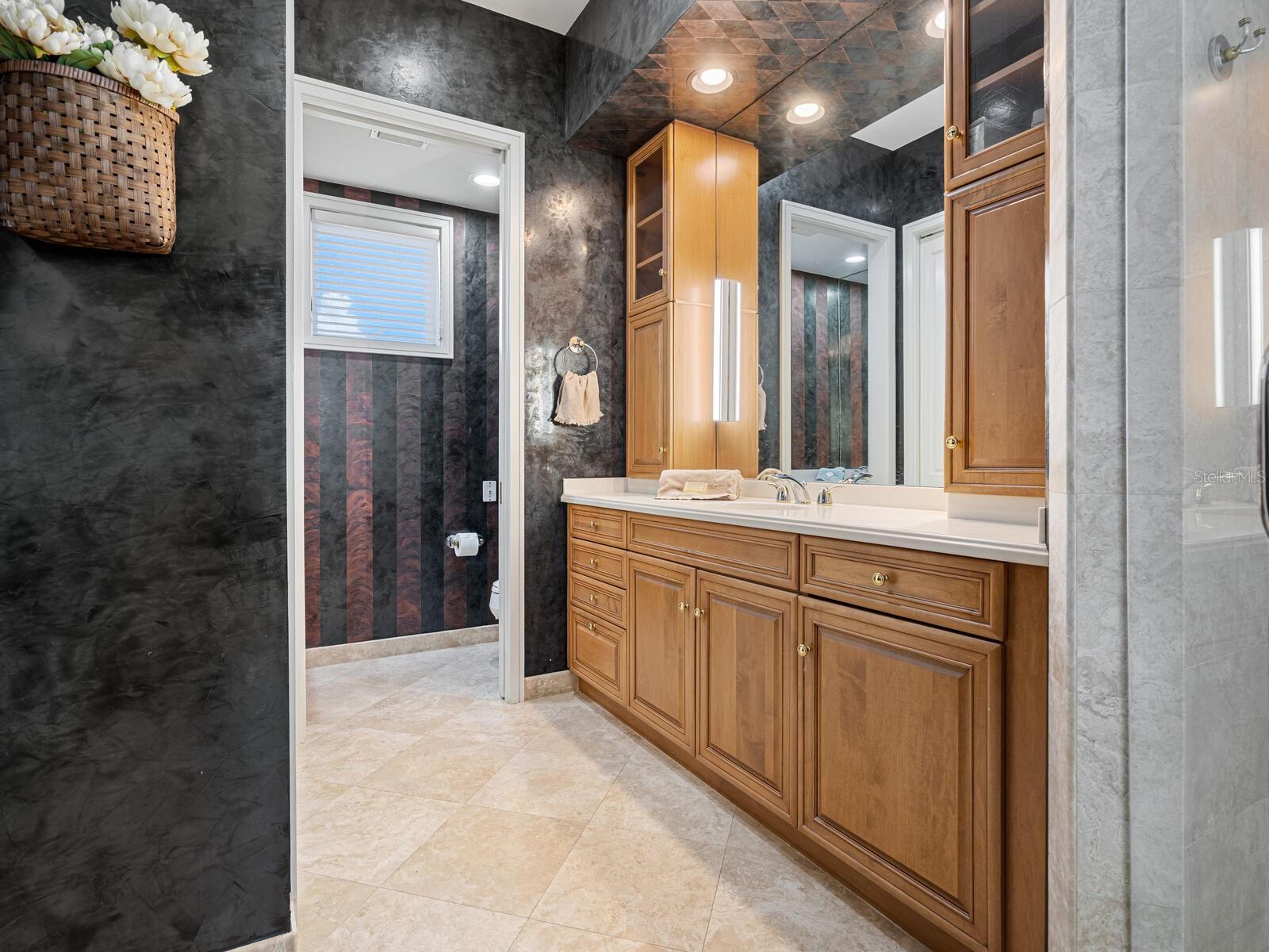 A4664806 Property Photo