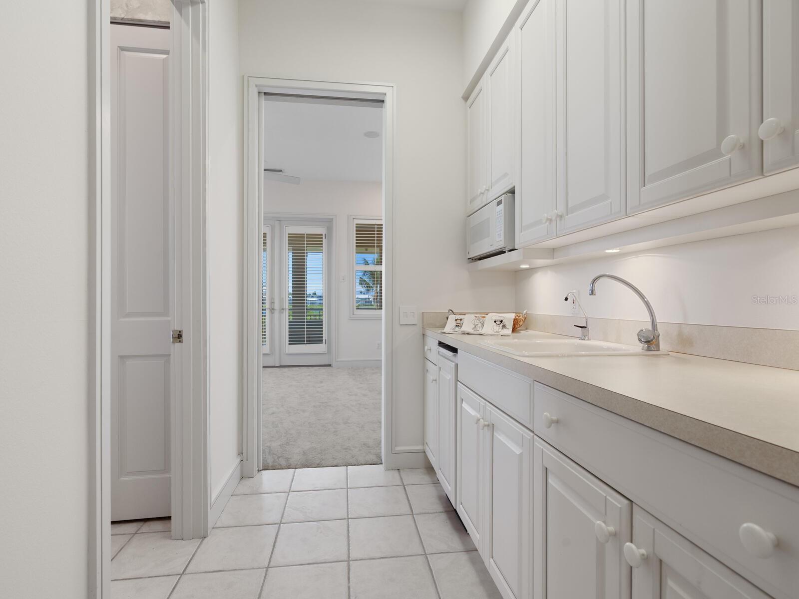 A4664806 Property Photo