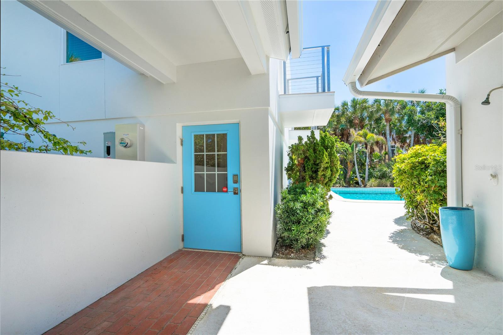 N6140499 Property Photo