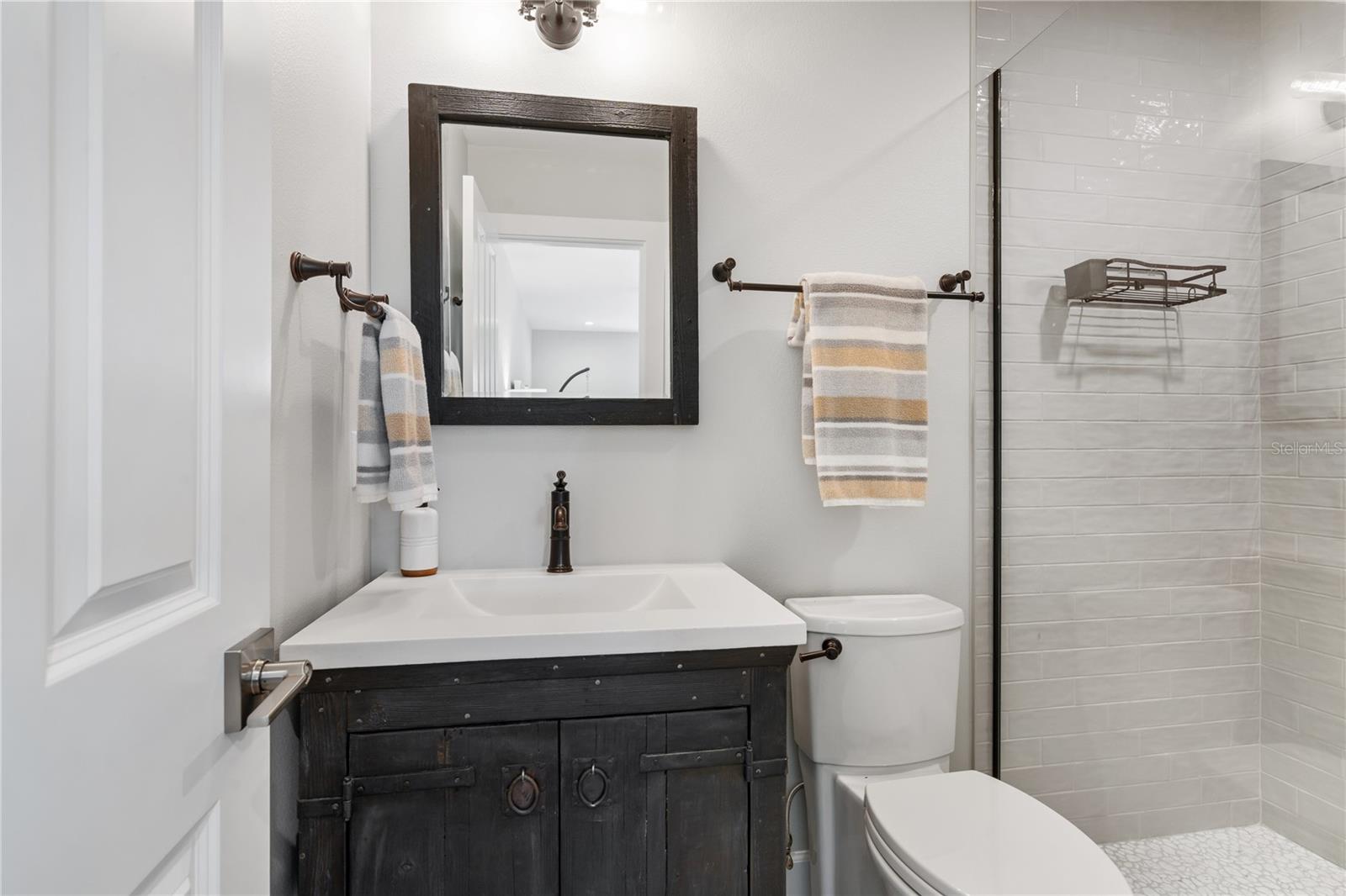 N6140499 Property Photo