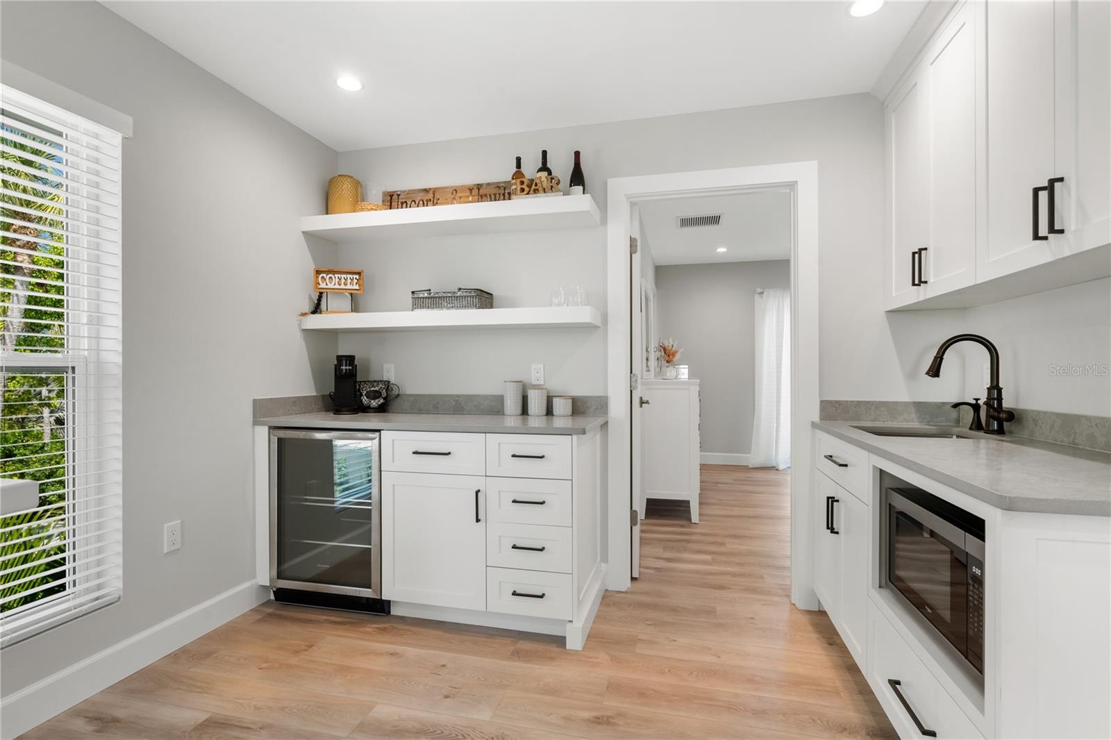 N6140499 Property Photo