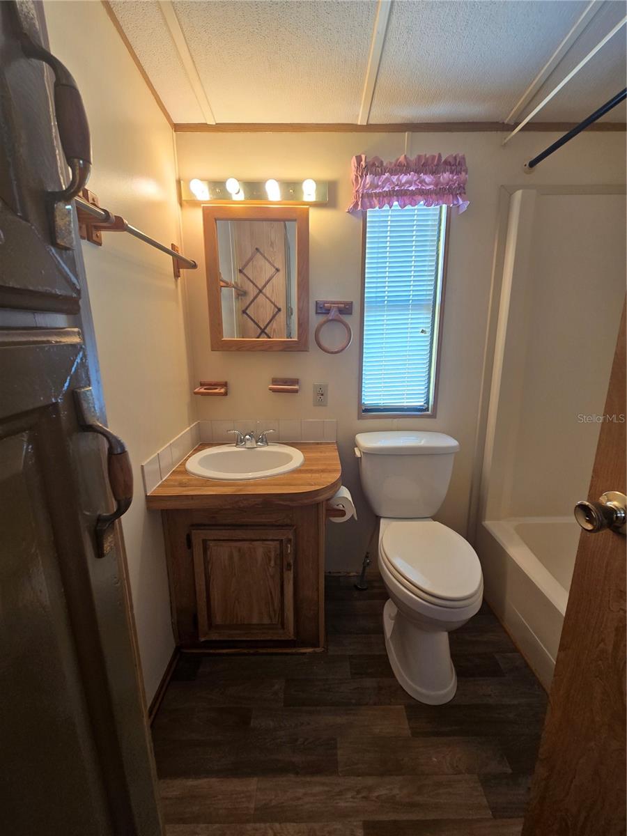 O6343567 Property Photo