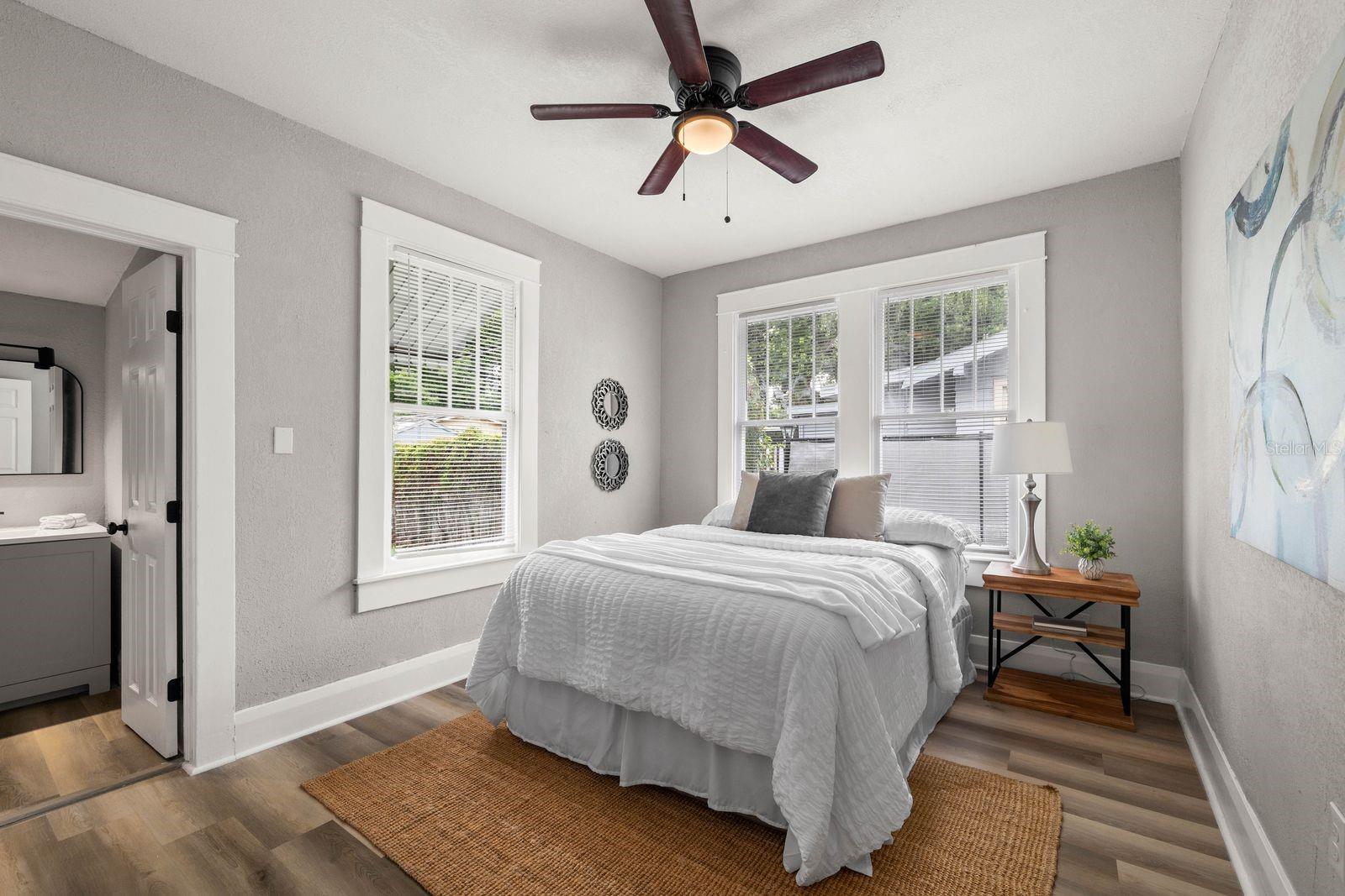 1010 E LAKE AVE, TAMPA, FL, 33605