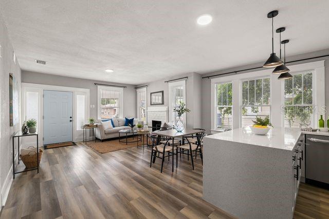 1010 E LAKE AVE, TAMPA, FL, 33605