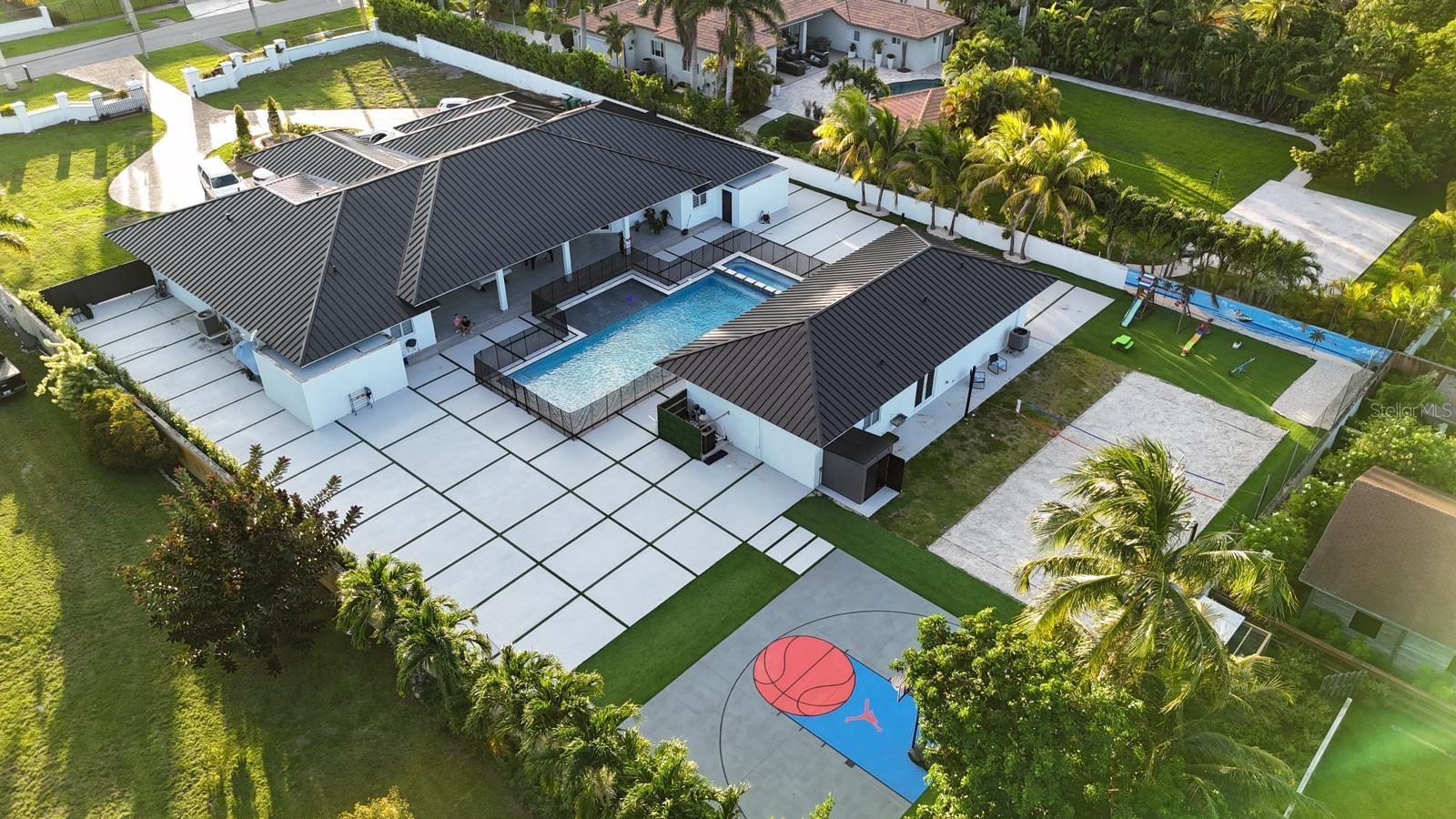 O6343587 Property Photo