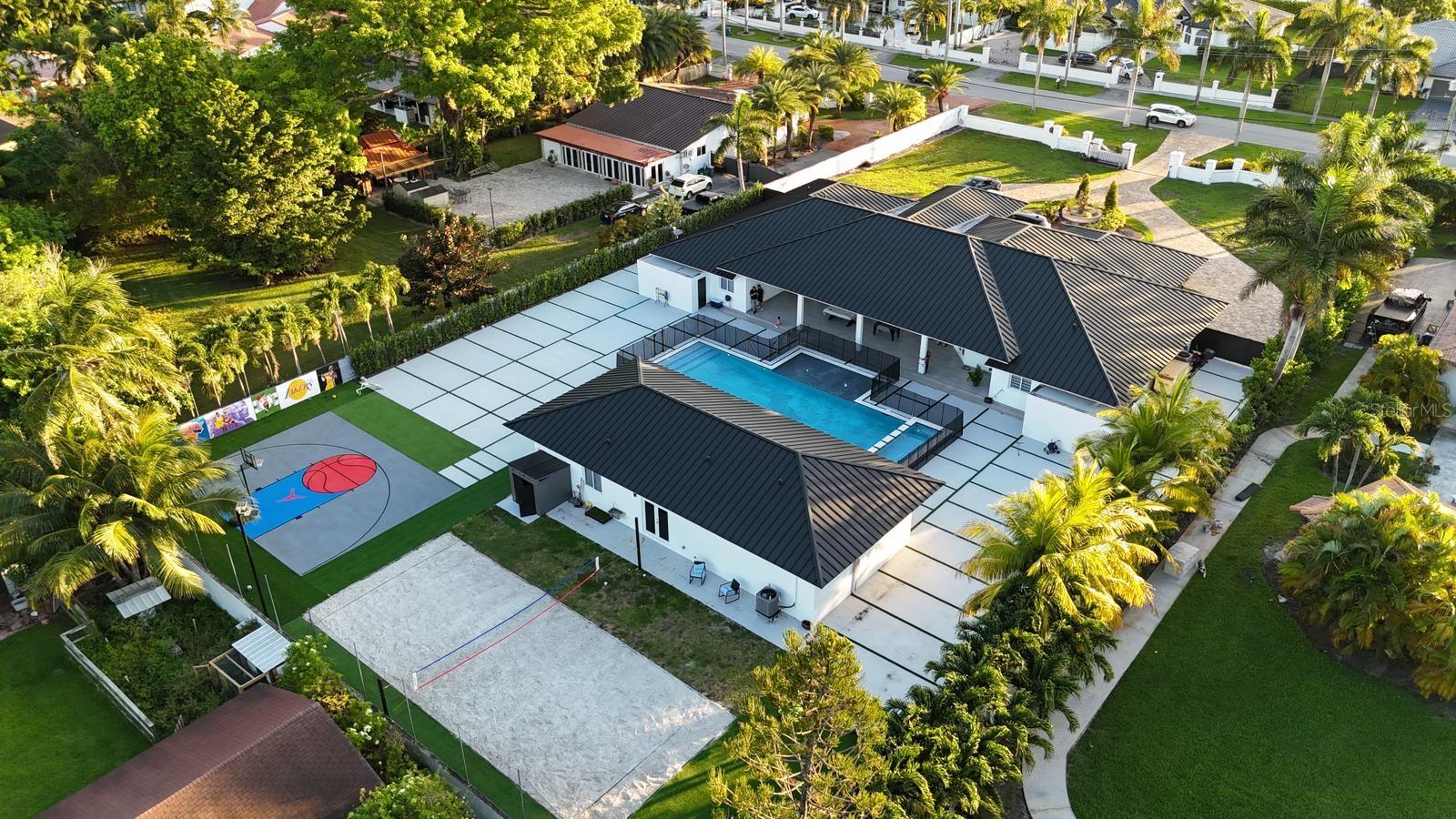 O6343587 Property Photo