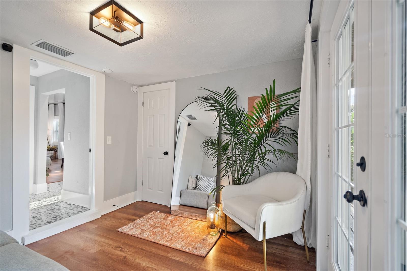 4649 QUEENSBORO AVE S, ST PETERSBURG, FL, 33711