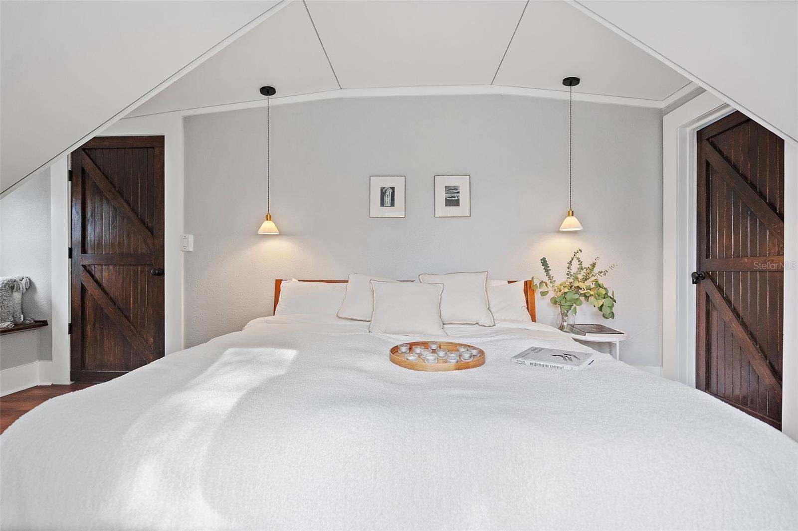 4649 QUEENSBORO AVE S, ST PETERSBURG, FL, 33711