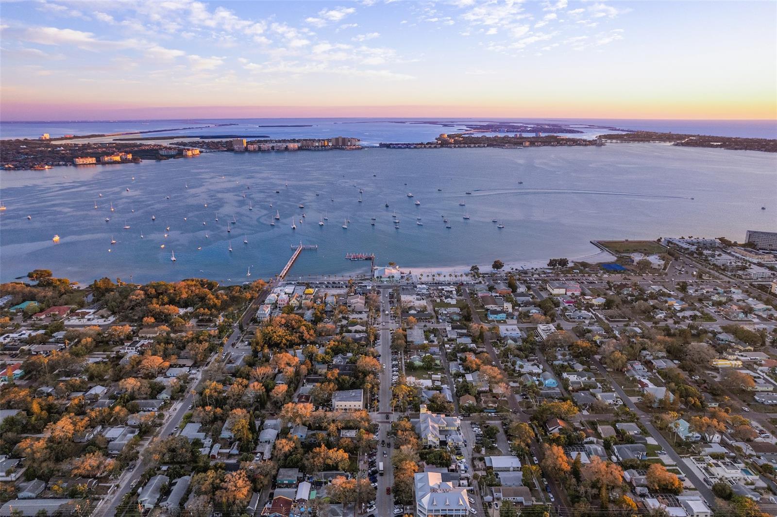 4649 QUEENSBORO AVE S, ST PETERSBURG, FL, 33711