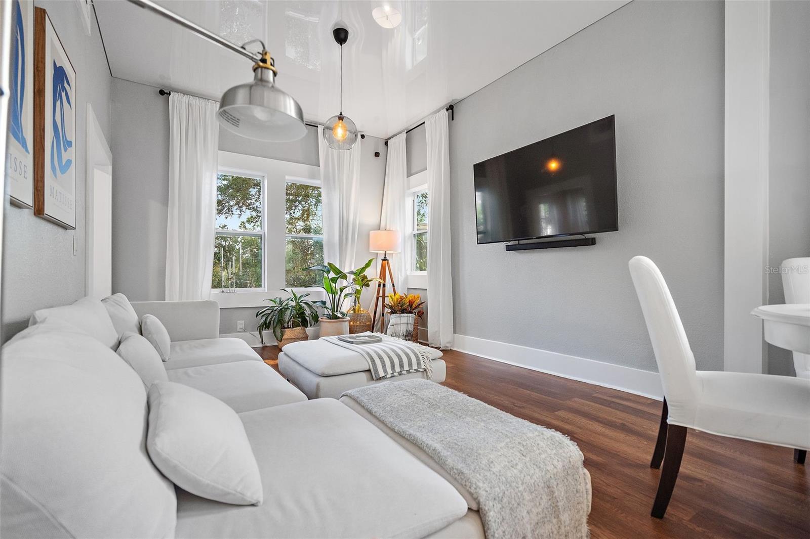 4649 QUEENSBORO AVE S, ST PETERSBURG, FL, 33711