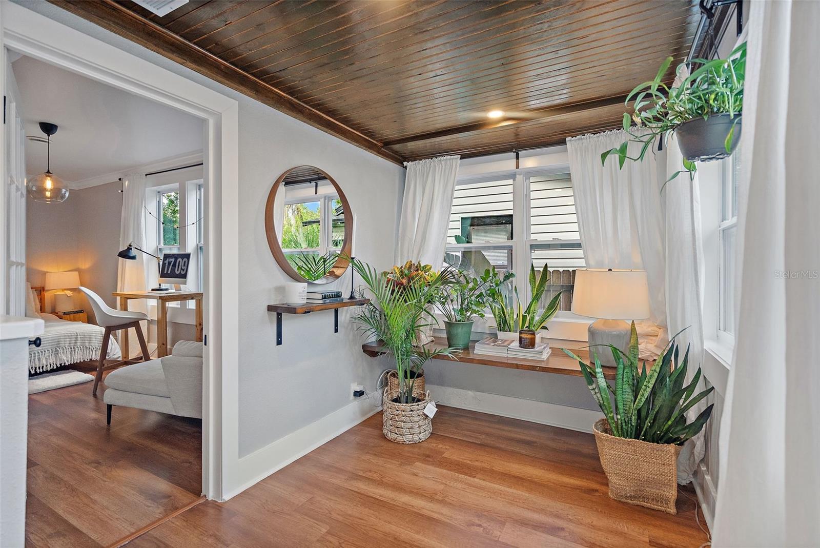 4649 QUEENSBORO AVE S, ST PETERSBURG, FL, 33711