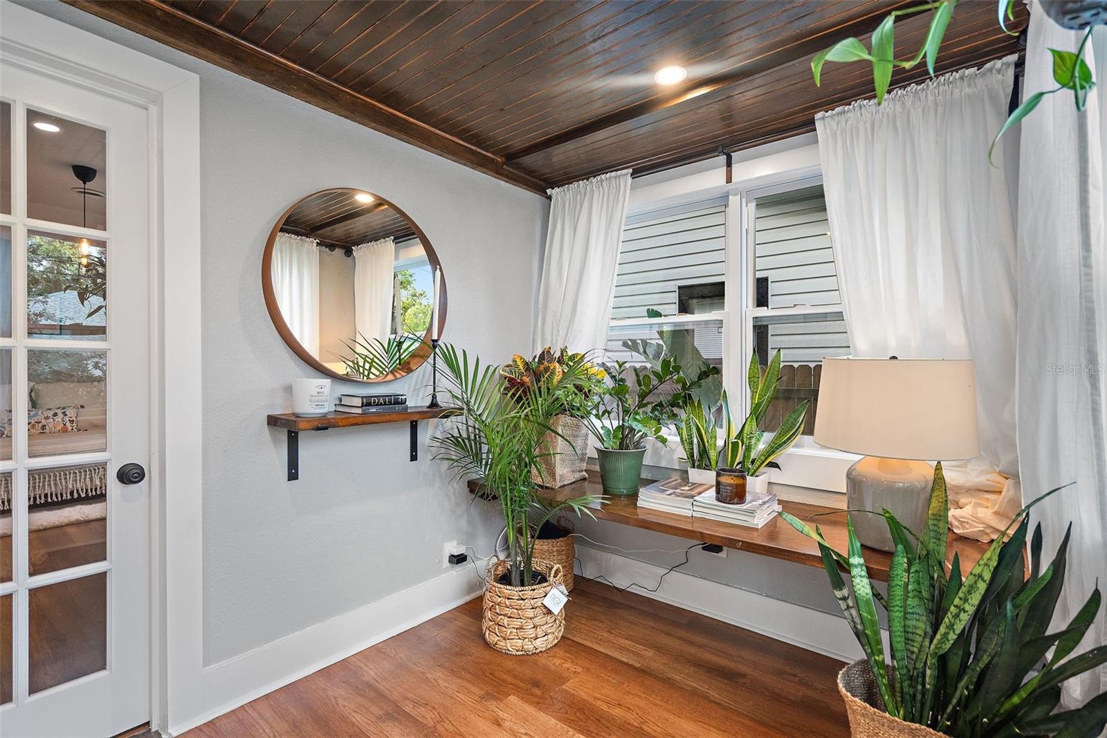 4649 QUEENSBORO AVE S, ST PETERSBURG, FL, 33711