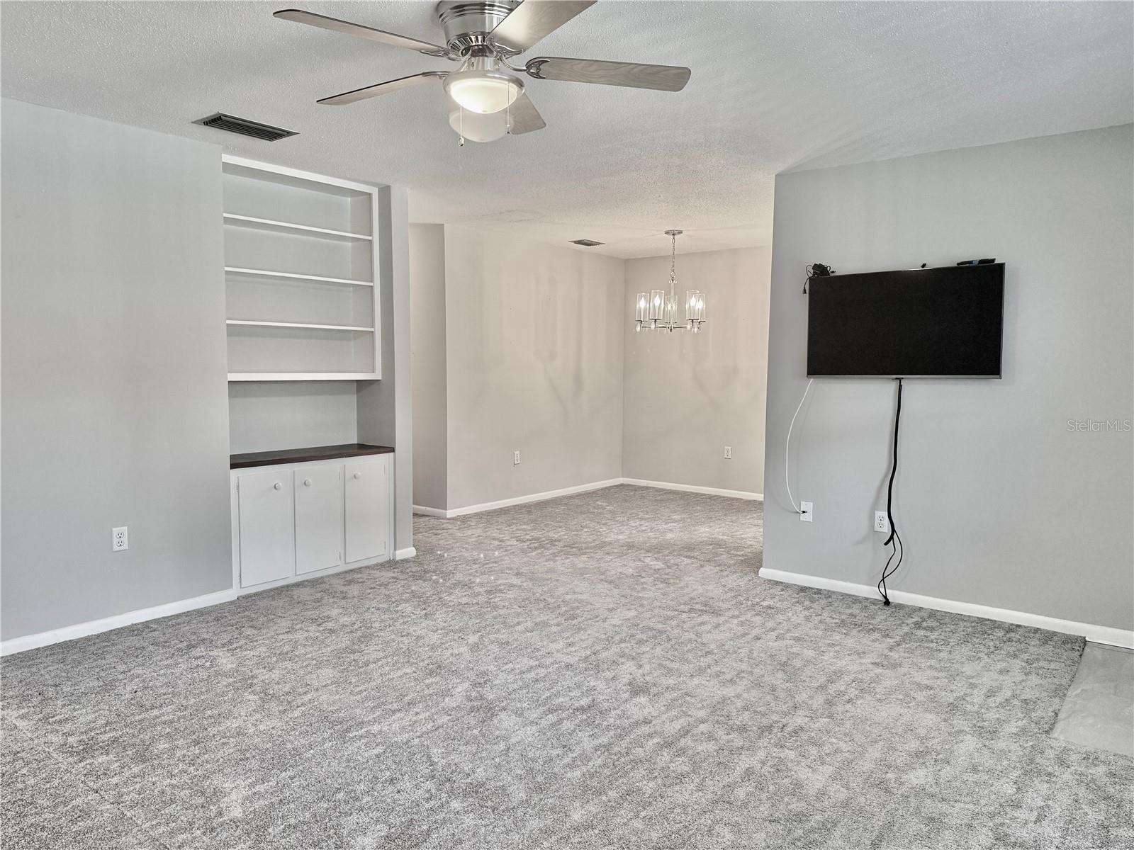 650 PINELLAS POINT DR S #218, ST PETERSBURG, FL, 33705