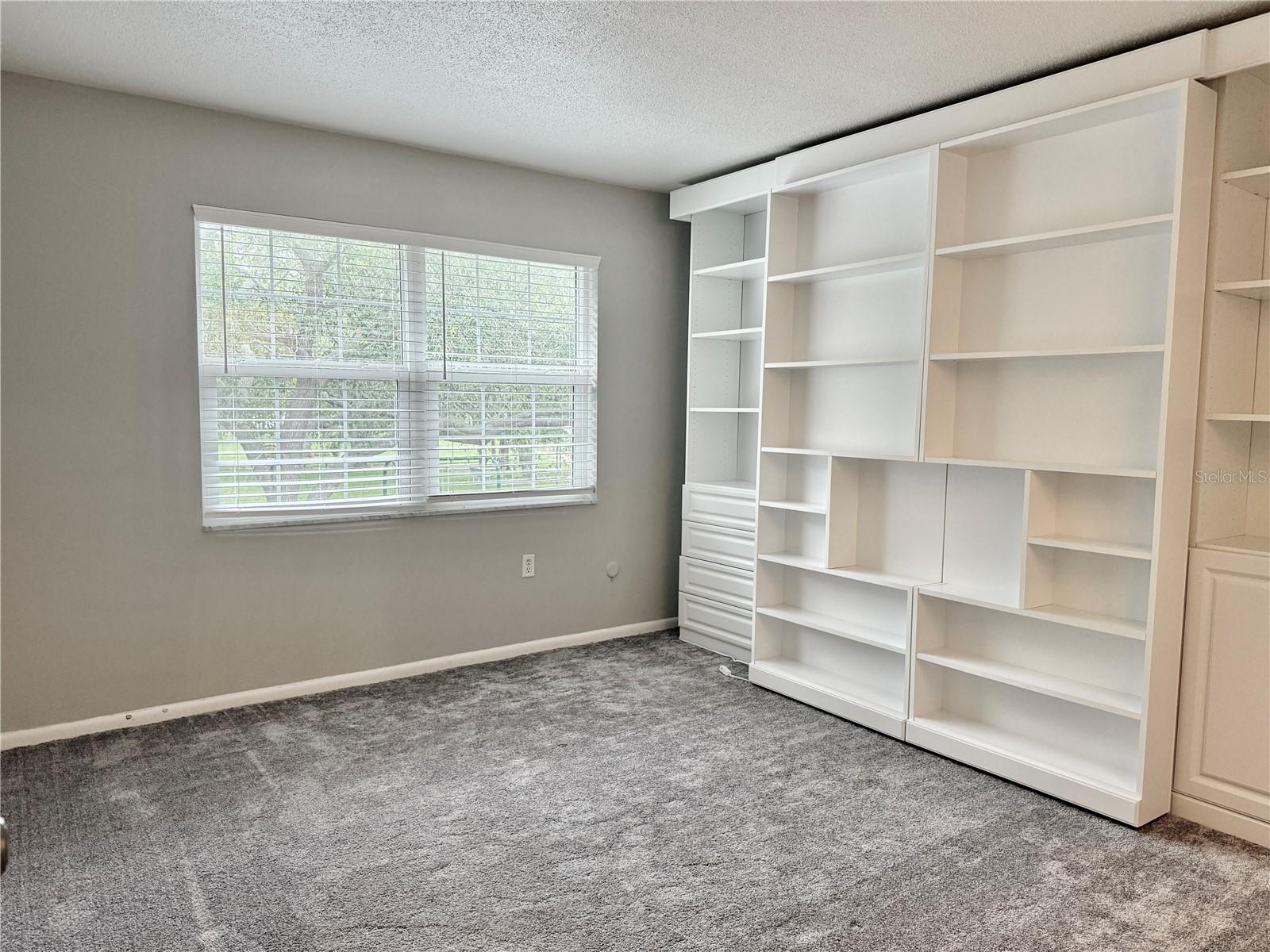 650 PINELLAS POINT DR S #218, ST PETERSBURG, FL, 33705