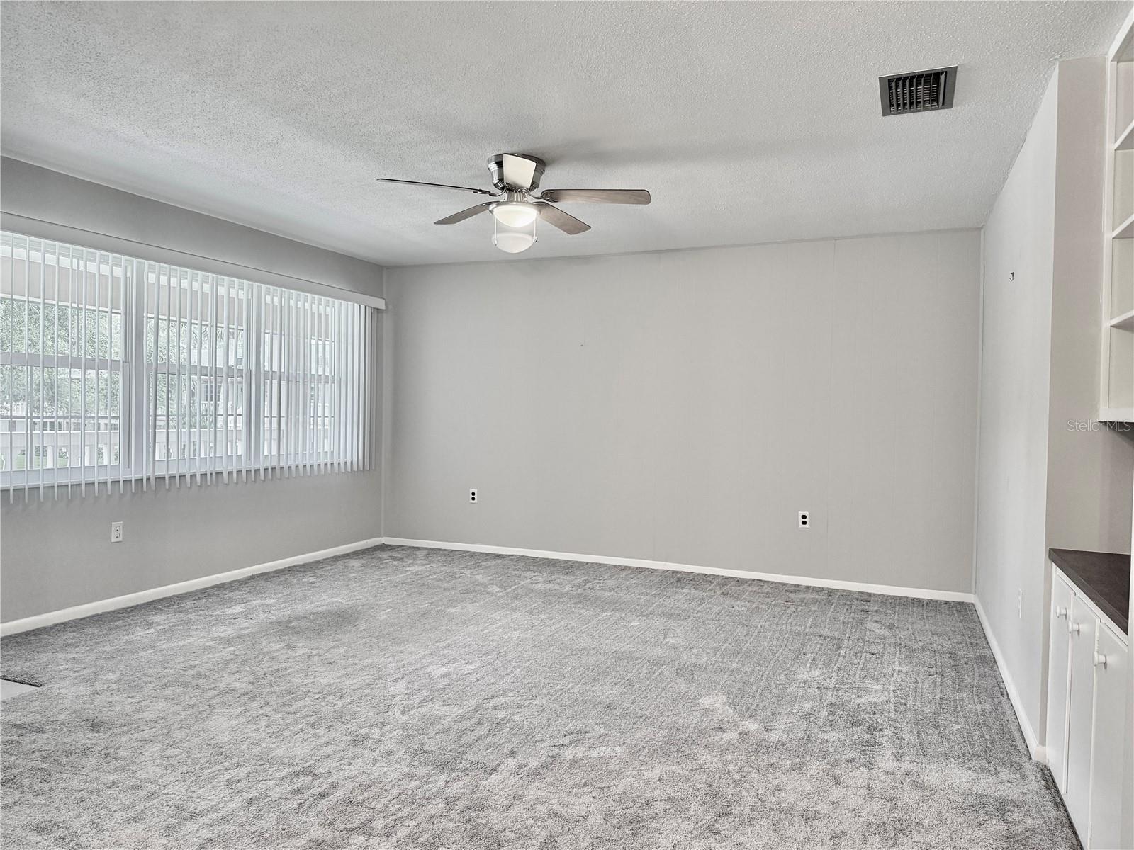 650 PINELLAS POINT DR S #218, ST PETERSBURG, FL, 33705