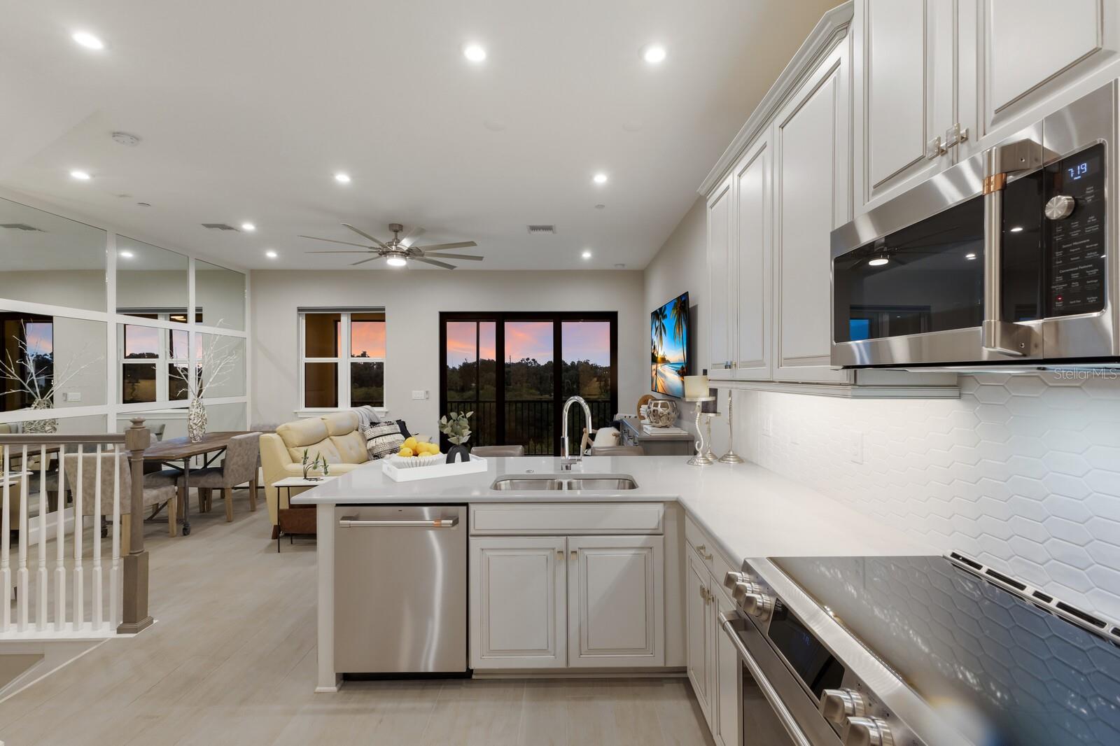 5565 CANNES CIR #5565, SARASOTA, FL, 34231