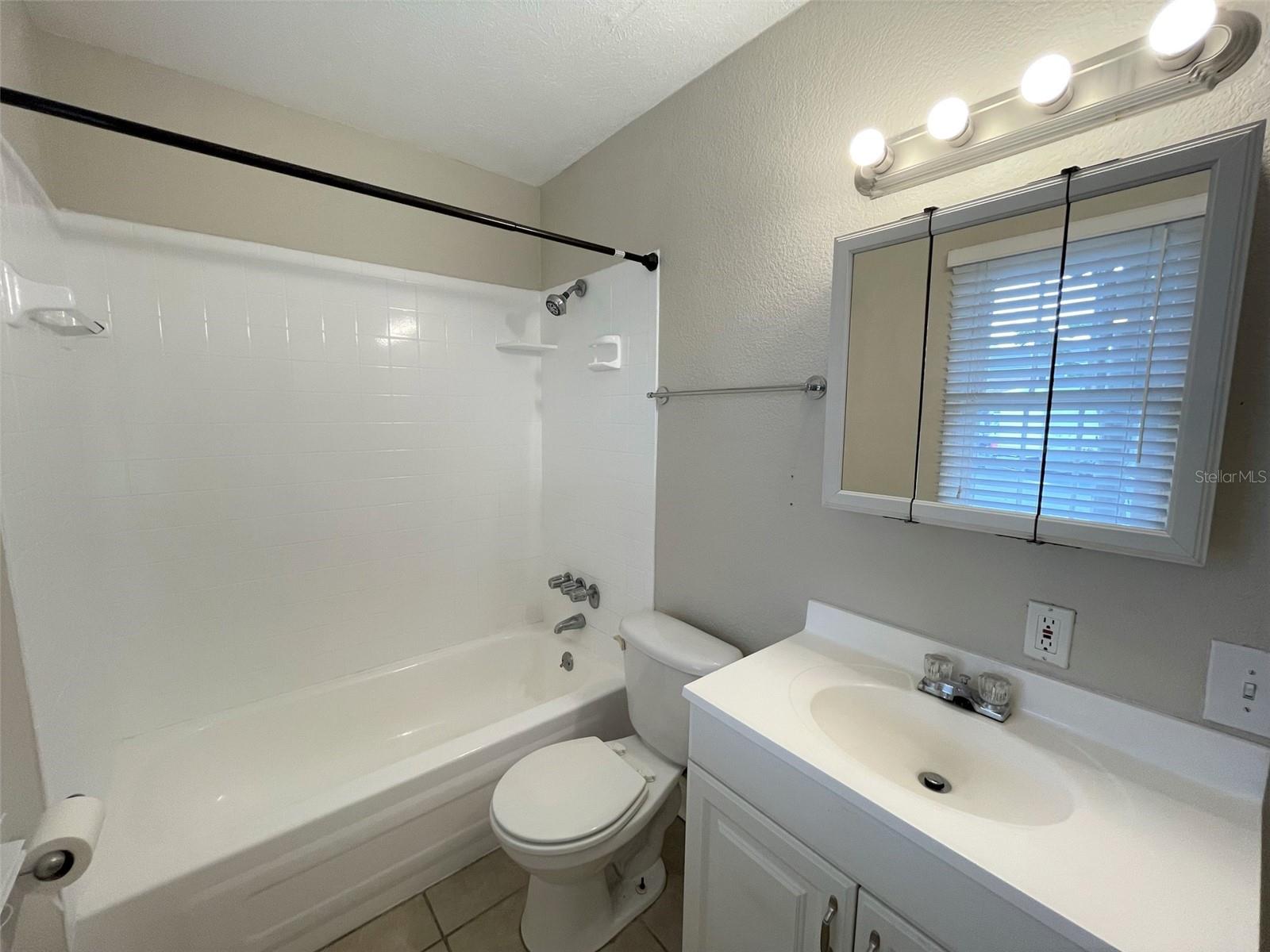 13722 ORANGE SUNSET DR #102, TAMPA, FL, 33618