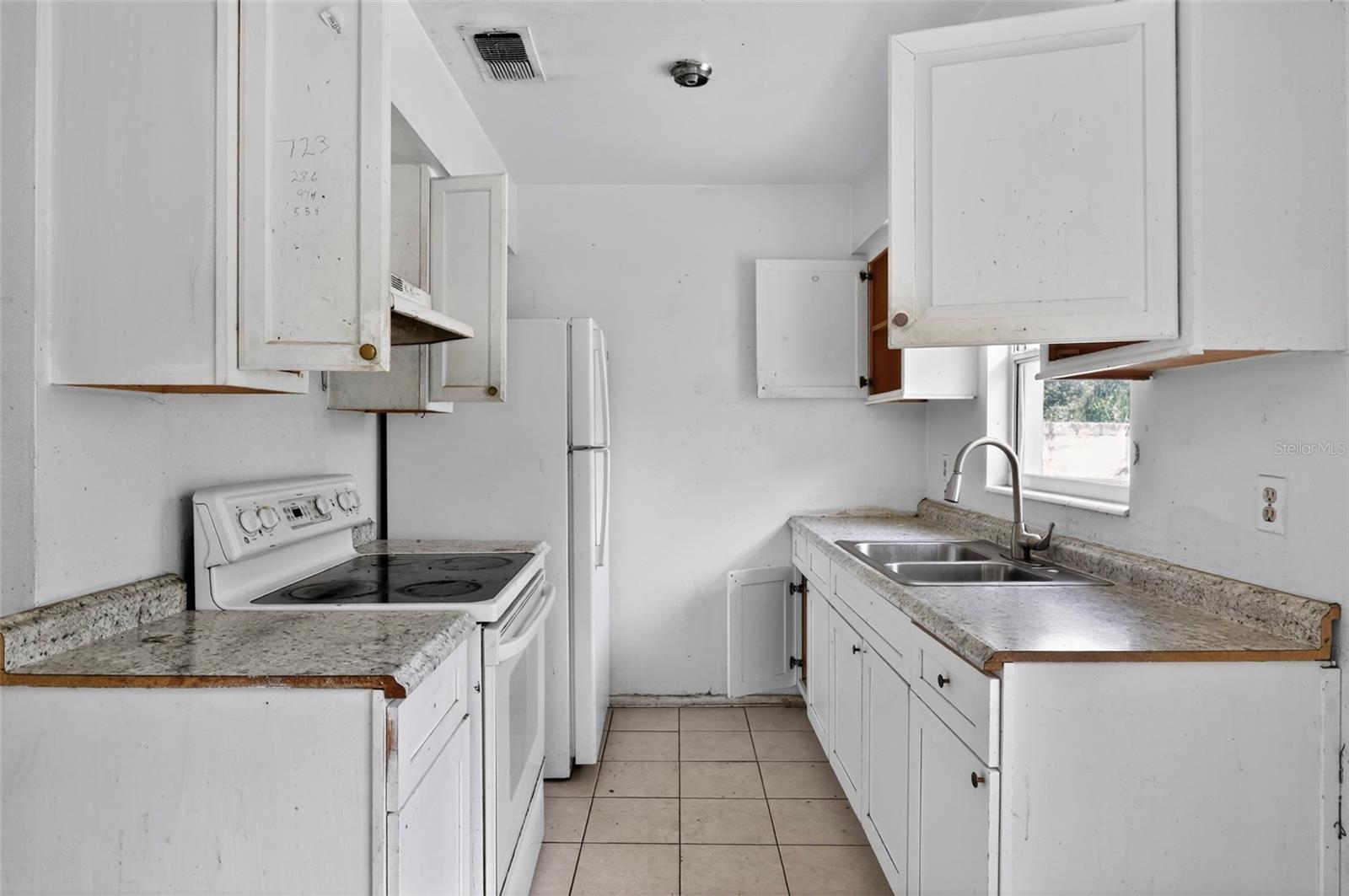 2005 HARTWELL AVE, SANFORD, FL, 32771